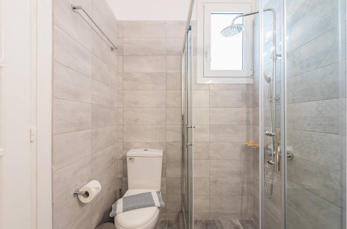 Casa Pamisou Near Attiki Metro Station