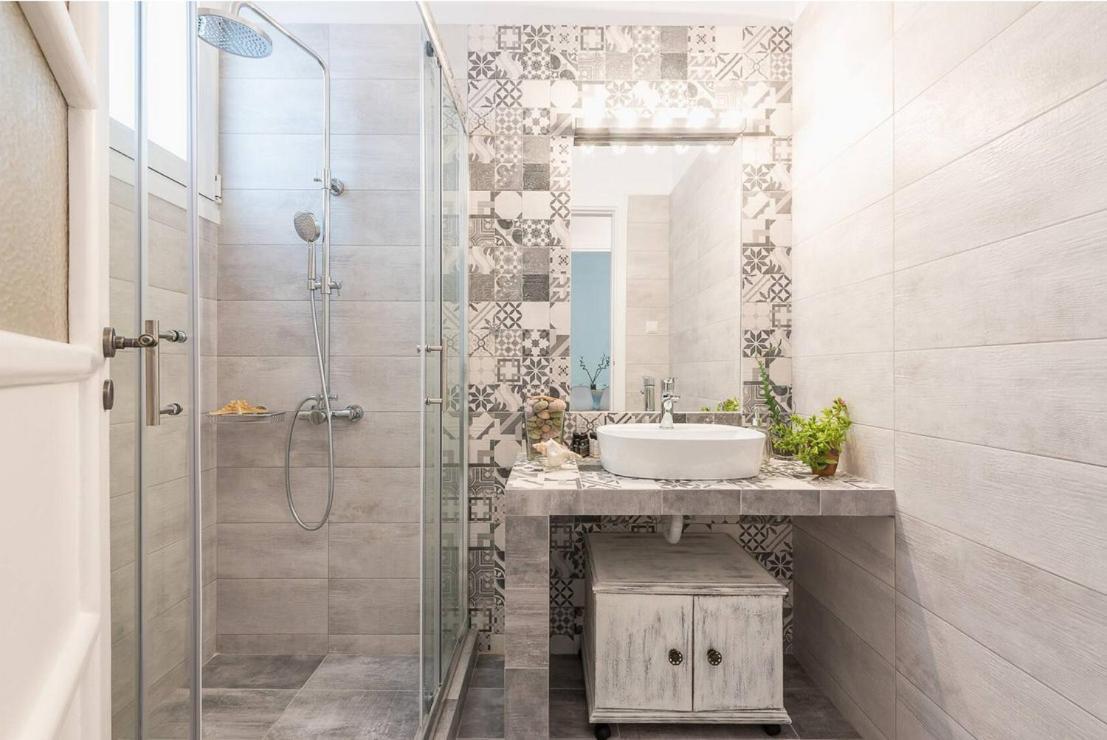Casa Pamisou Near Attiki Metro Station * Athens